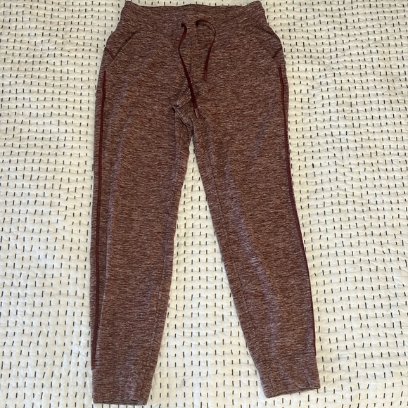 Lululemon Ready to Rulu Fleece Jogger, size 6, barely worn - Picture 1 of 5